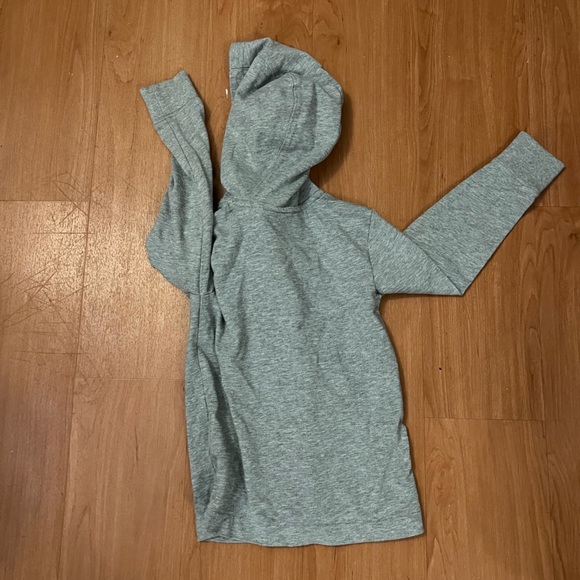 Gray Nike sweater Boys XS 3 / 4 Years - Picture 2 of 3